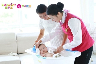 孩子王育儿顾问 全速领跑母婴行业